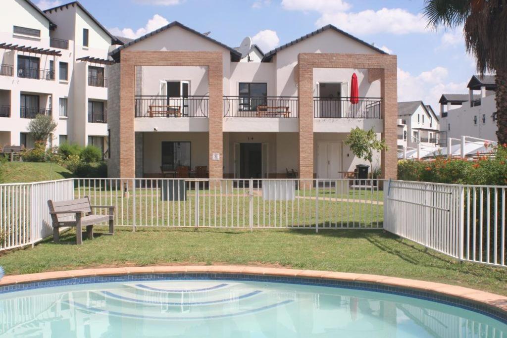 Classy And Cosy Apt - Dainfern Sandton Zewnętrze zdjęcie